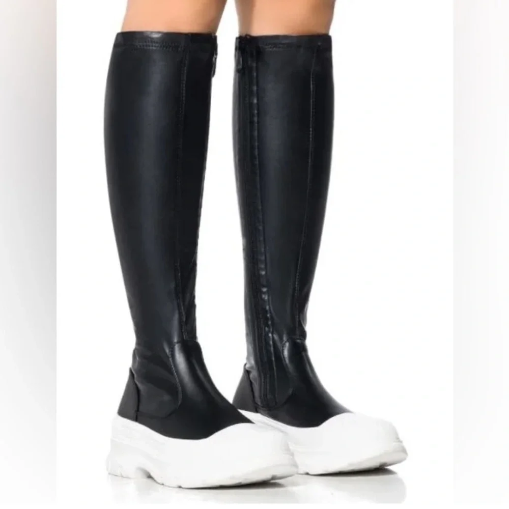 Azalea Wang Lois Faux Leather Platform Sneaker Boots Size 6.5
